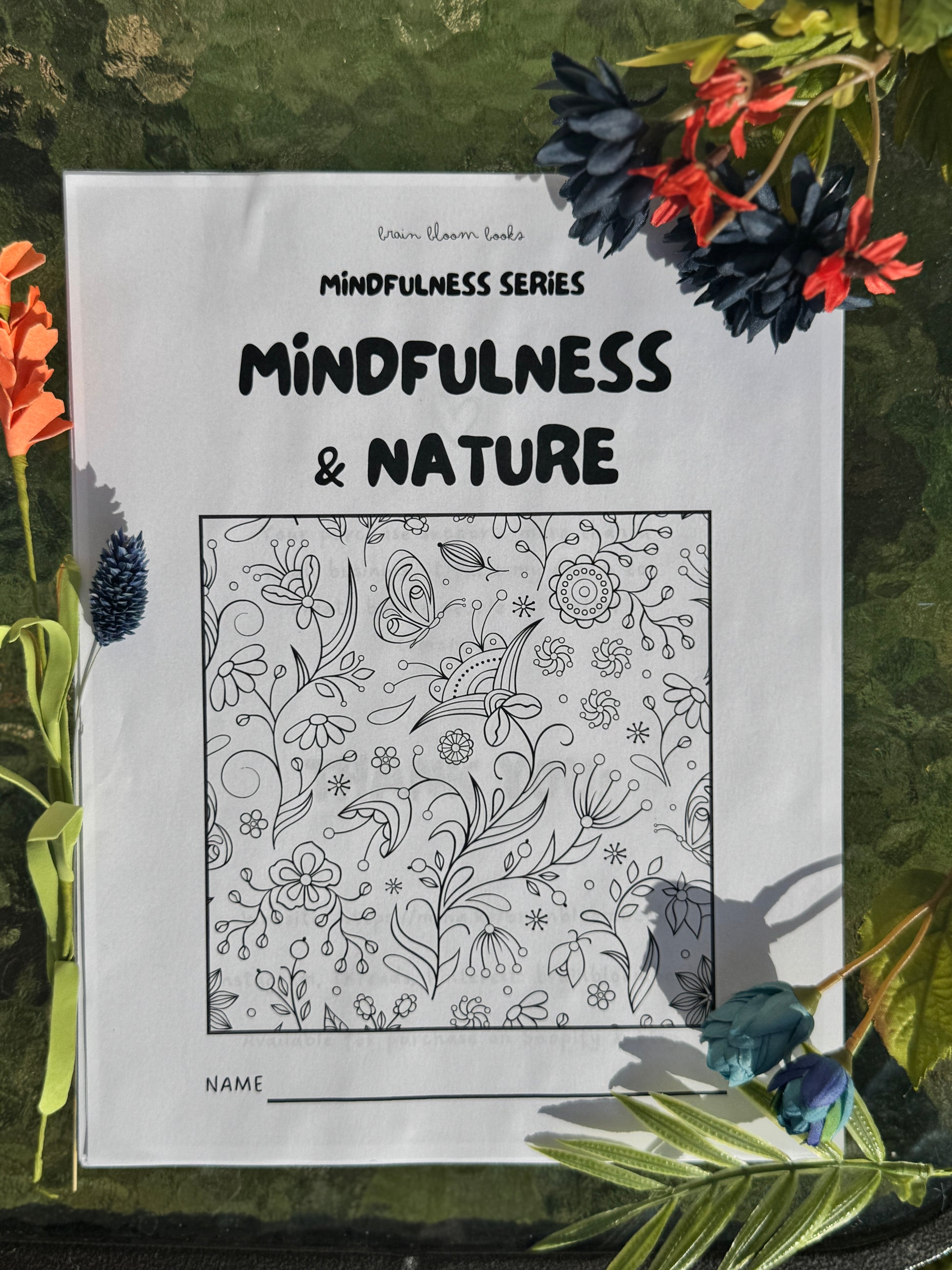 Printable PDF children’s mindfulness activity & coloring book. Theme: mindfulness and nature. Learning mindfulness through nature-themed activities.